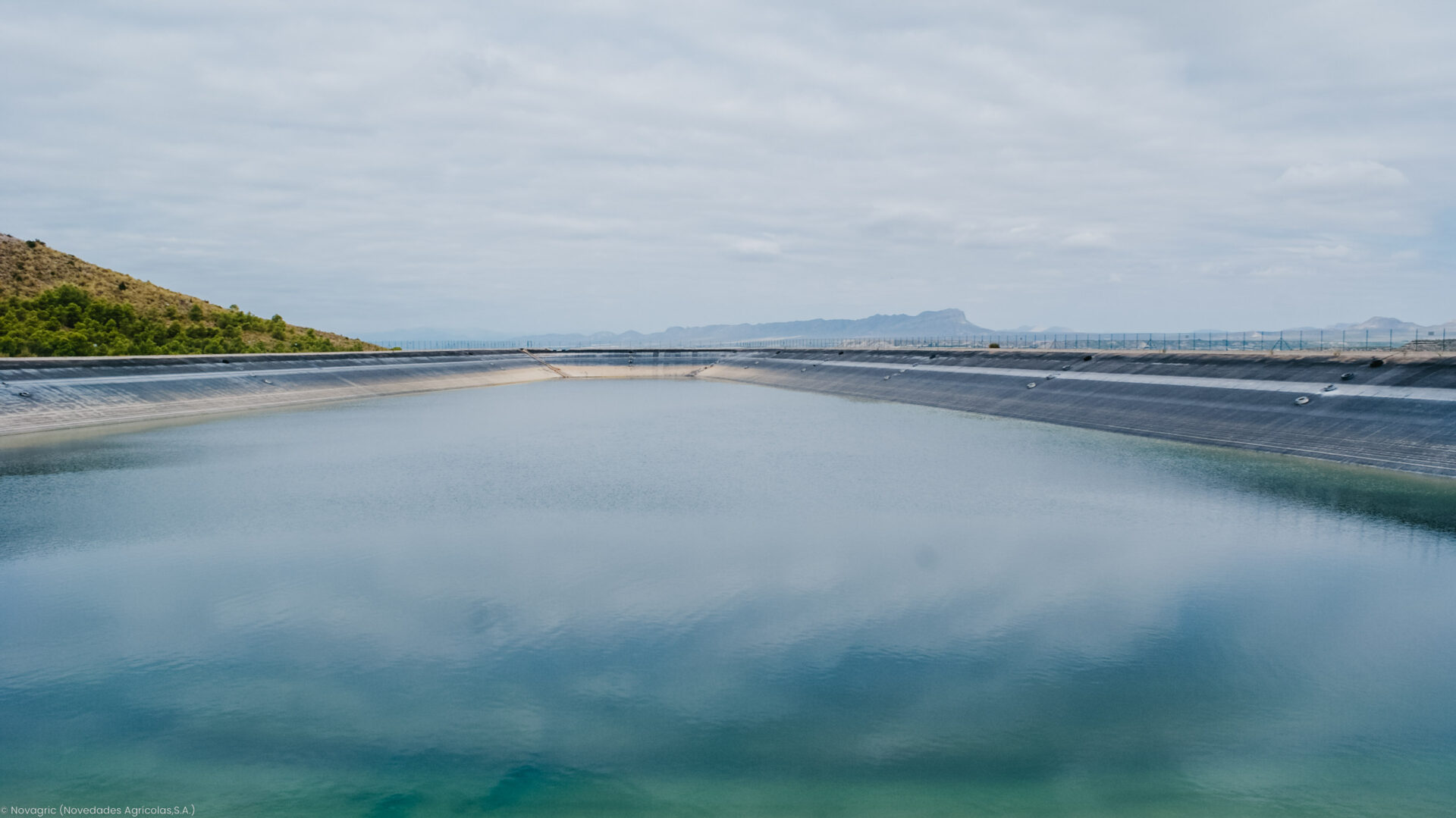 Novagric - Soluciones y servicios especializados en riego, invernaderos y tecnología agrícola